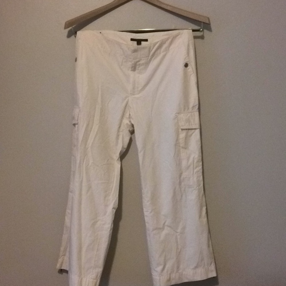 Banana Republic size 6 Ivory Capris